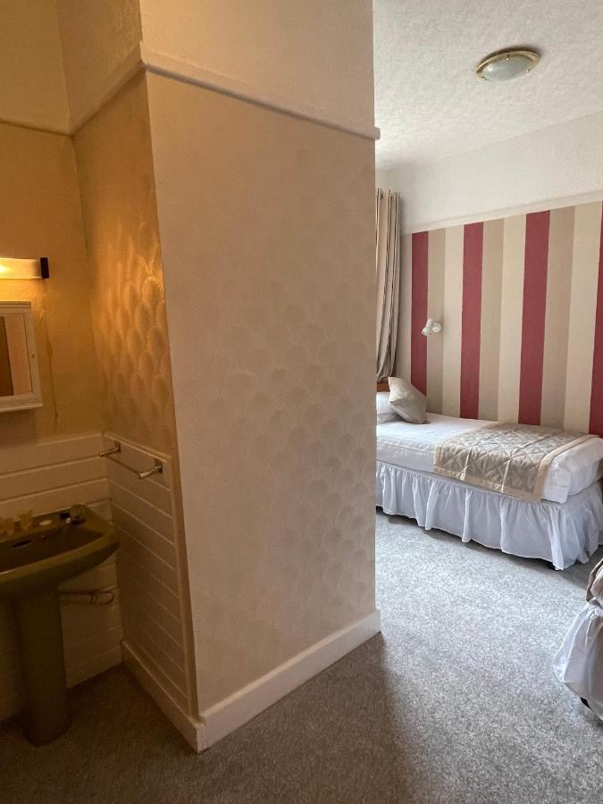 Oyo Queens Hotel, Skegness Exterior foto